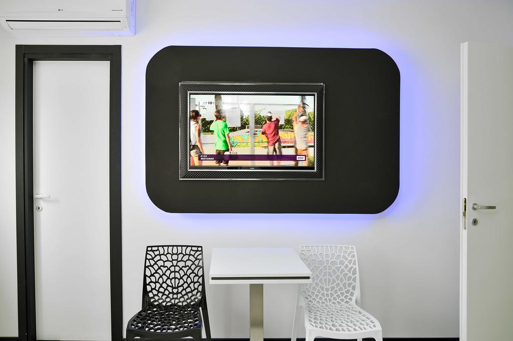روما Black & White G&G المظهر الخارجي الصورة